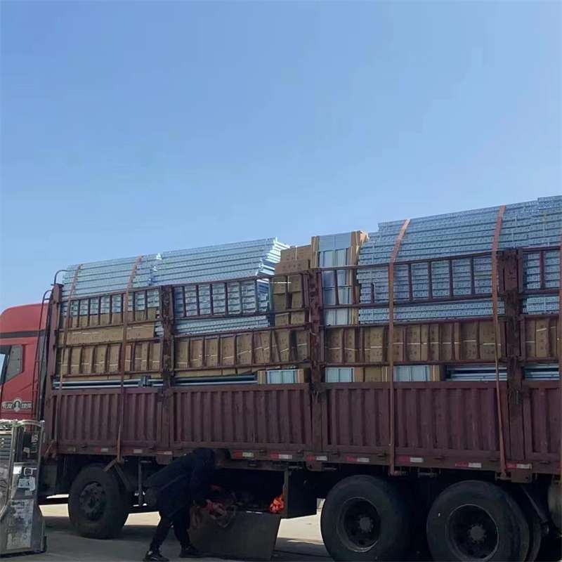 内蒙古呼伦贝尔陈巴尔虎旗到新疆阿勒泰富蕴县物流公司，一站式服务